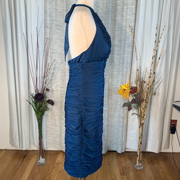 Adrianna Papell solid blue gathered halter styled evening party dress. - Picture 13 of 16